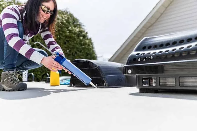 5 Quick Rv Maintenance Tips To Keep You On The Road 1 rv maintenance roof seals