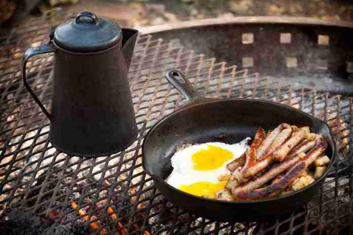 camping breakfast ideas, easy camping breakfast