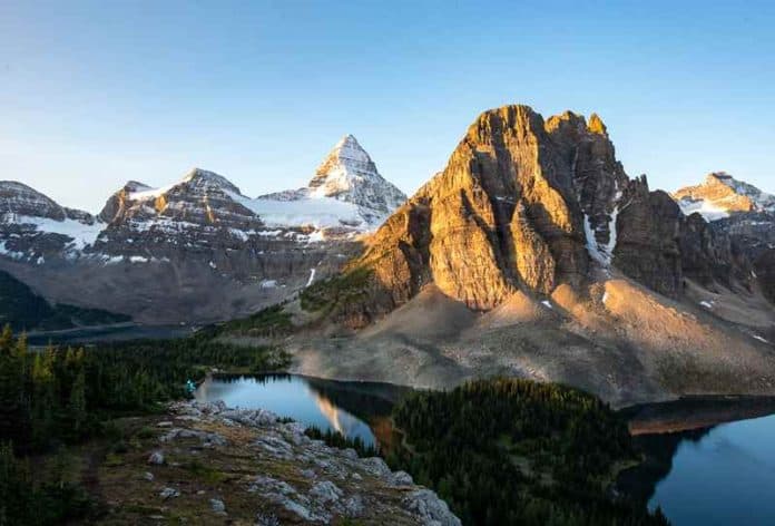 Mount Assiniboine 800 X 542 Mount Assiniboine